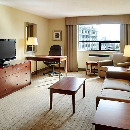 Holiday Inn & Suites Winnipeg Downtown By Ihg Exterior foto