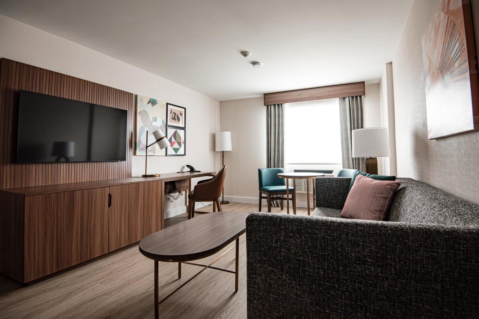 Holiday Inn & Suites Winnipeg Downtown By Ihg Exterior foto