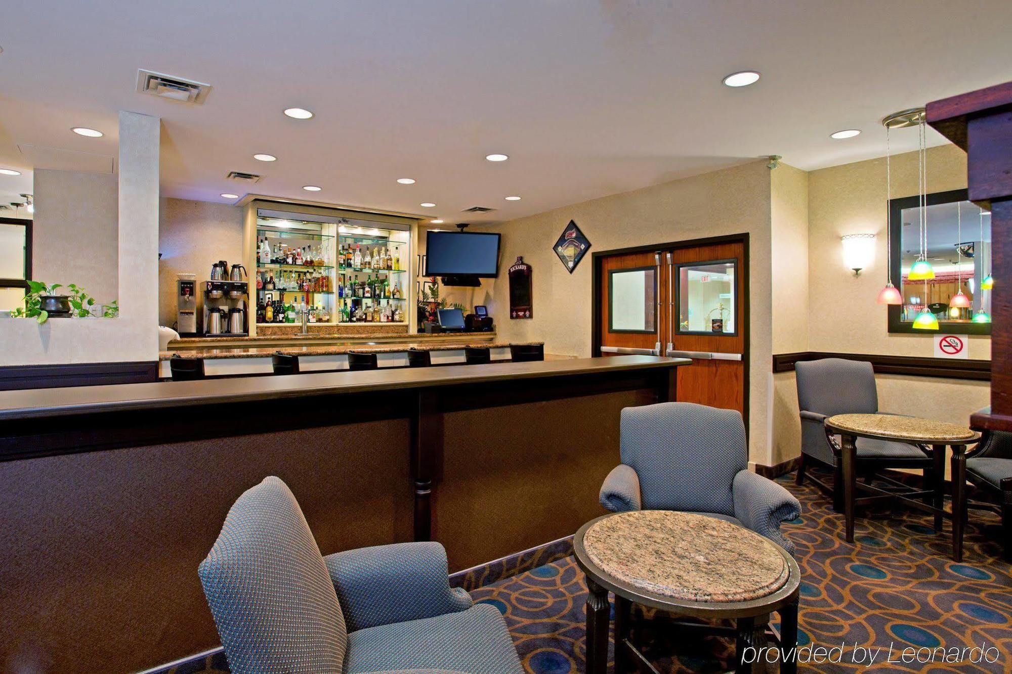 Holiday Inn & Suites Winnipeg Downtown By Ihg Exterior foto